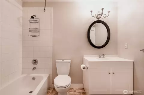 Bath - 20320 Bothell-everett Hwy #D301, Bothell, WA 98012 photo 1 of 2