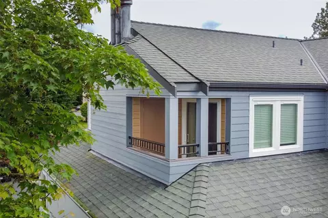 Exterior - 20320 Bothell-everett Hwy #D301, Bothell, WA 98012 photo 2 of 4