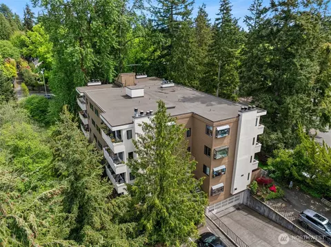 12341 35th Ave NE #305, Seattle, WA 98125
