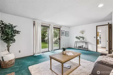 Living - 3013 149th Pl SE, Mill Creek, WA 98012 photo 5 of 6