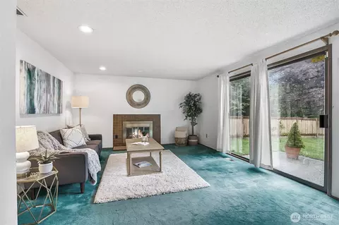 Living - 3013 149th Pl SE, Mill Creek, WA 98012 photo 3 of 6
