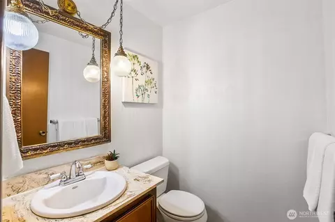 Bath - 3013 149th Pl SE, Mill Creek, WA 98012 photo 1 of 3