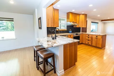 Kitchen - 189 Hill Rd, Walla Walla, WA 99362 photo 5 of 5