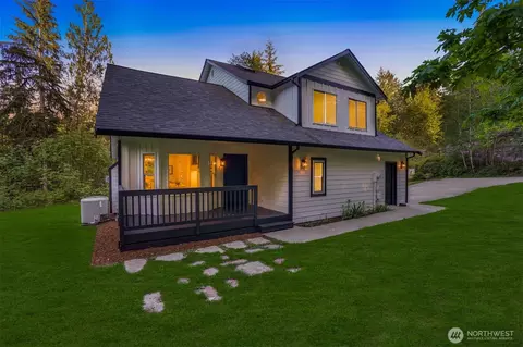 3927 SW Franway Ln, Port Orchard, WA 98367