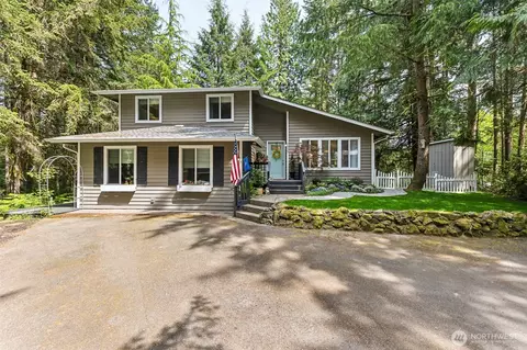 7533 Ebbert Dr SE, Port Orchard, WA 98367