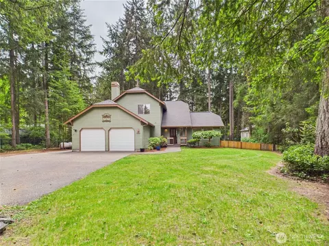 1112 Neah Dr, Fox Island, WA 98333