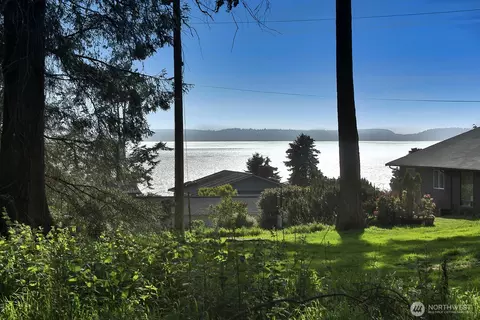 364 Gramayre Rd, Coupeville, WA 98239