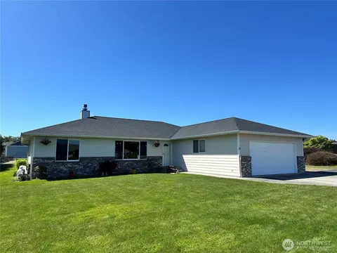 31 Quail Meadows Dr, Sequim, WA 98382