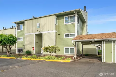 22240 24th Ave S #E36, Des Moines, WA 98198