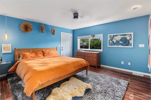 Bedroom - 2320 Griffin Ave, Enumclaw, WA 98022 photo 1 of 2