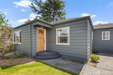 Exterior - 2320 Griffin Ave, Enumclaw, WA 98022 photo 5 of 17