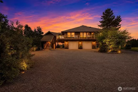 2646 Sunset Ln, Tokeland, WA 98590