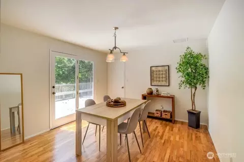 Dining - 10131 NE 192nd St, Bothell, WA 98011 photo 1 of 3