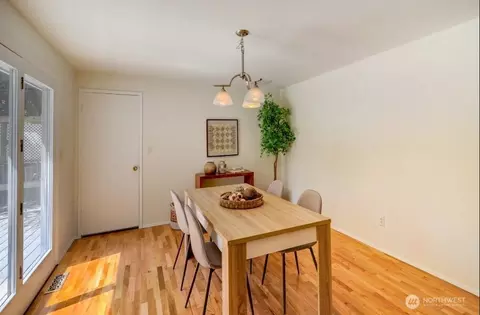 Dining - 10131 NE 192nd St, Bothell, WA 98011 photo 2 of 3
