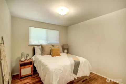 Bedroom - 10131 NE 192nd St, Bothell, WA 98011 photo 6 of 10