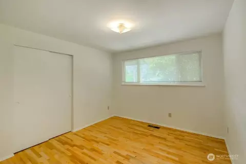 Bedroom - 10131 NE 192nd St, Bothell, WA 98011 photo 10 of 10