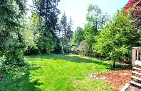 Exterior - 10131 NE 192nd St, Bothell, WA 98011 photo 4 of 5
