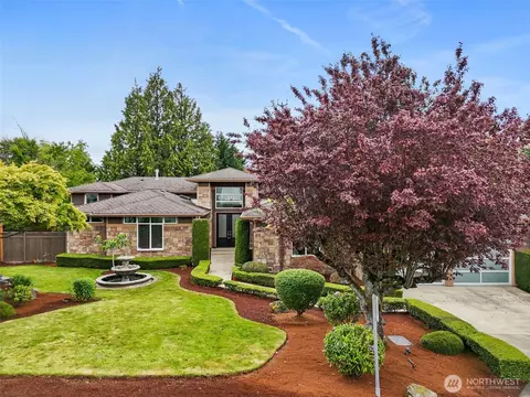 1038 Belfair Rd, Bellevue, WA 98004