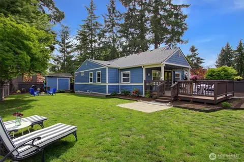 22011 77th Pl W, Edmonds, WA 98026