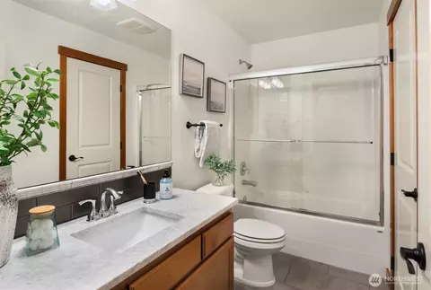 Bath - 19328 51st Ave SE, Bothell, WA 98012 photo 5 of 5