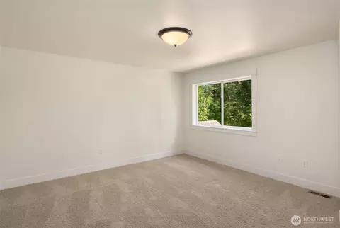 Bedroom - 19328 51st Ave SE, Bothell, WA 98012 photo 4 of 7