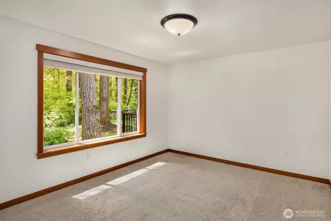Bedroom - 19328 51st Ave SE, Bothell, WA 98012 photo 6 of 7