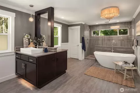Bath - 19328 51st Ave SE, Bothell, WA 98012 photo 2 of 5