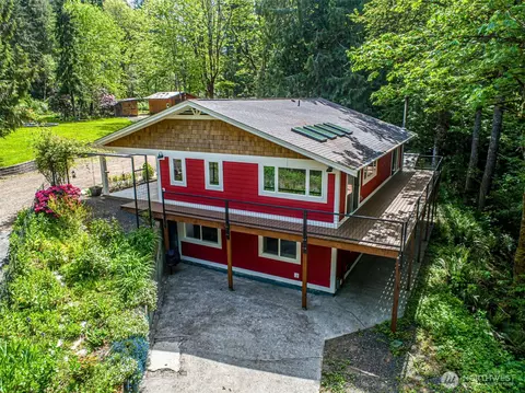7655 Long Lake Rd SE, Port Orchard, WA 98367