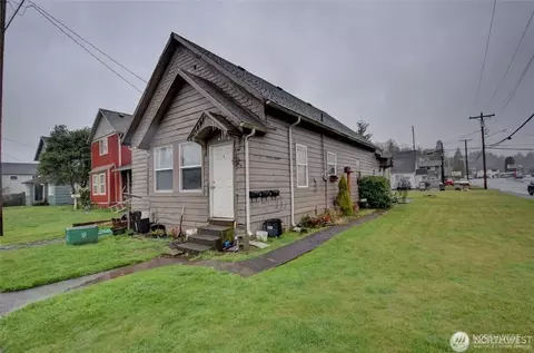 818 E 1st St, Aberdeen, WA 98520