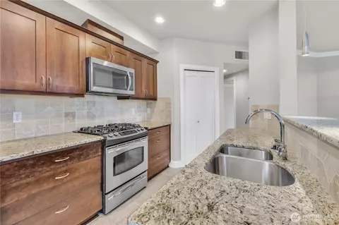Kitchen - 15408 Main St #401, Mill Creek, WA 98012 photo 2 of 3