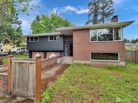 14004 156th Ave SE, Renton, WA 98059