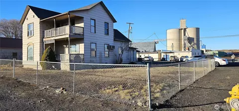 202 W 2nd Ave, Odessa, WA 99159
