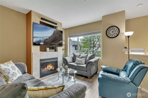 Living - 14915 38th Dr SE #X-1164, Bothell, WA 98012 photo 3 of 3