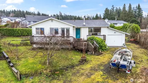 37740 Vine Pl NE, Hansville, WA 98340
