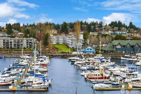 6125 NE 175th St #N101, Kenmore, WA 98028