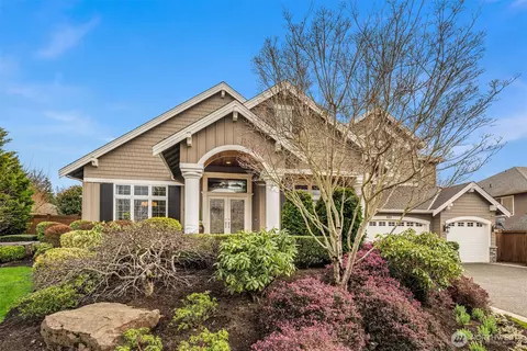 920 210th Ct SE, Sammamish, WA 98075