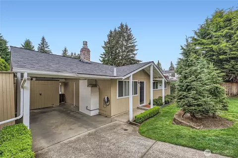 302 18th Ave, Kirkland, WA 98033