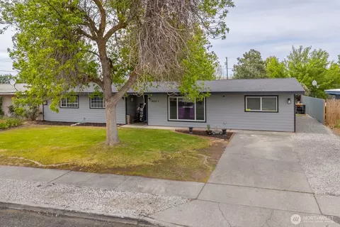 9003 Bong Loop #B, Moses Lake, WA 98837