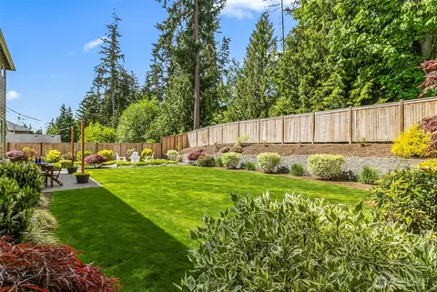 Exterior - 21716 31st Dr SE, Bothell, WA 98021 photo 8 of 9