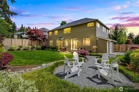 Exterior - 21716 31st Dr SE, Bothell, WA 98021 photo 4 of 9