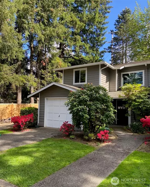 16007 NE 40th Ct #1A, Redmond, WA 98052