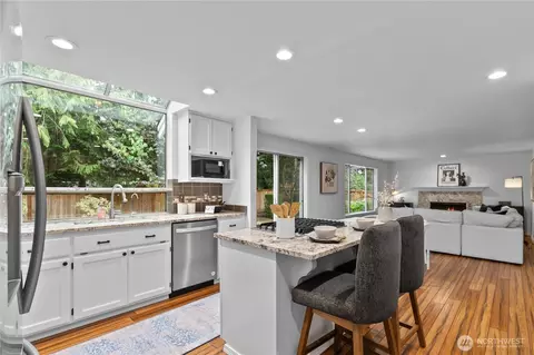 Kitchen - 16305 30th Dr SE, Mill Creek, WA 98012 photo 1 of 4