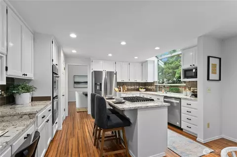 Kitchen - 16305 30th Dr SE, Mill Creek, WA 98012 photo 4 of 4