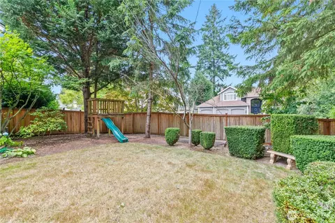 Exterior - 16305 30th Dr SE, Mill Creek, WA 98012 photo 5 of 8