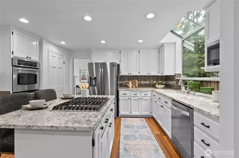 Kitchen - 16305 30th Dr SE, Mill Creek, WA 98012 photo 3 of 4