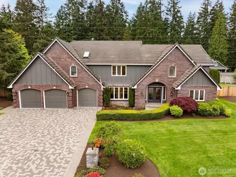 5825 124th Ct NE, Kirkland, WA 98033
