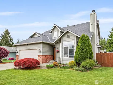 21632 SE 238th St, Maple Valley, WA 98038
