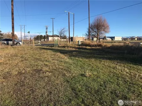 906 15th Ave, Ellensburg, WA 98926