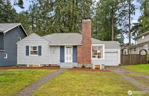 3111 NE 85th St, Seattle, WA 98115