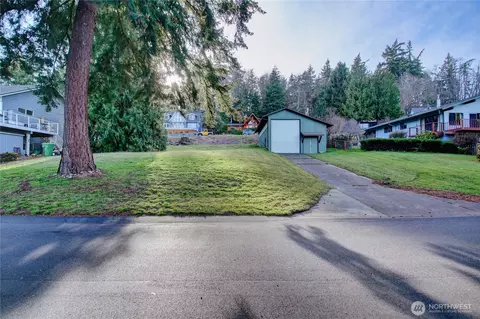 4116 Mitchell Dr, Anacortes, WA 98221